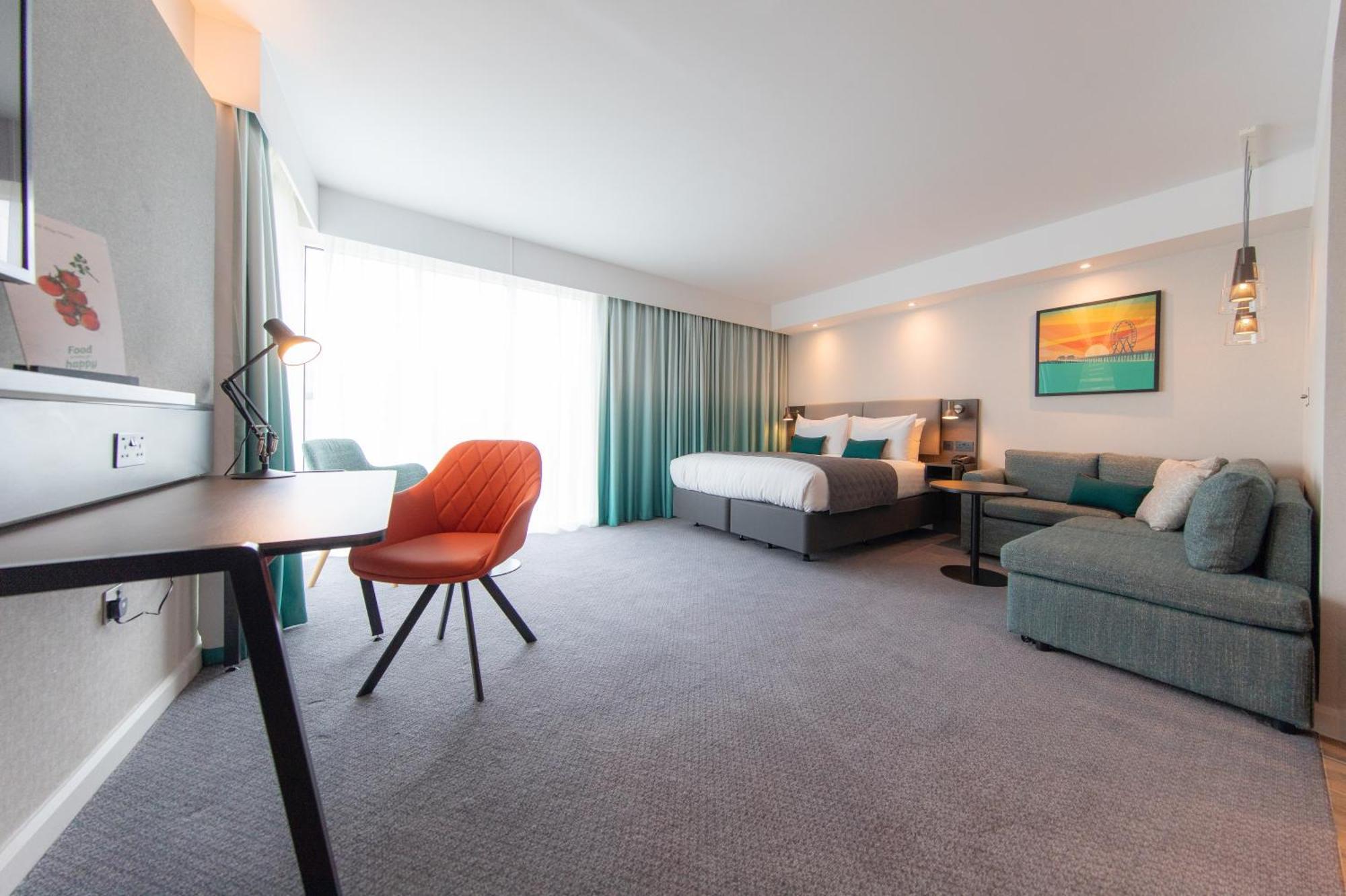 Holiday Inn Blackpool By Ihg Экстерьер фото