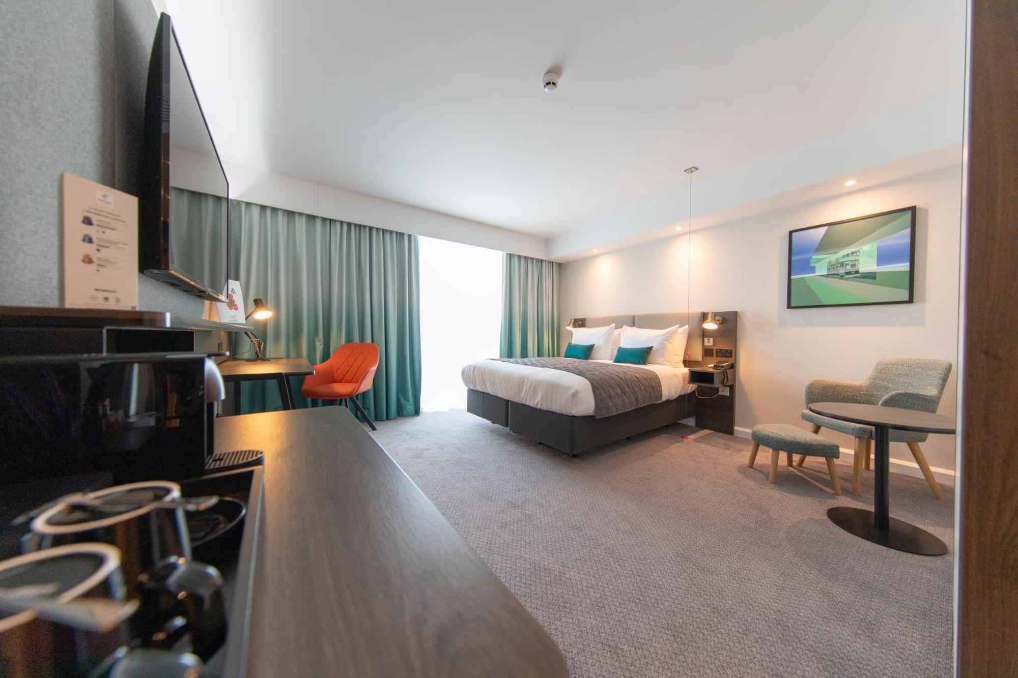 Holiday Inn Blackpool By Ihg Экстерьер фото