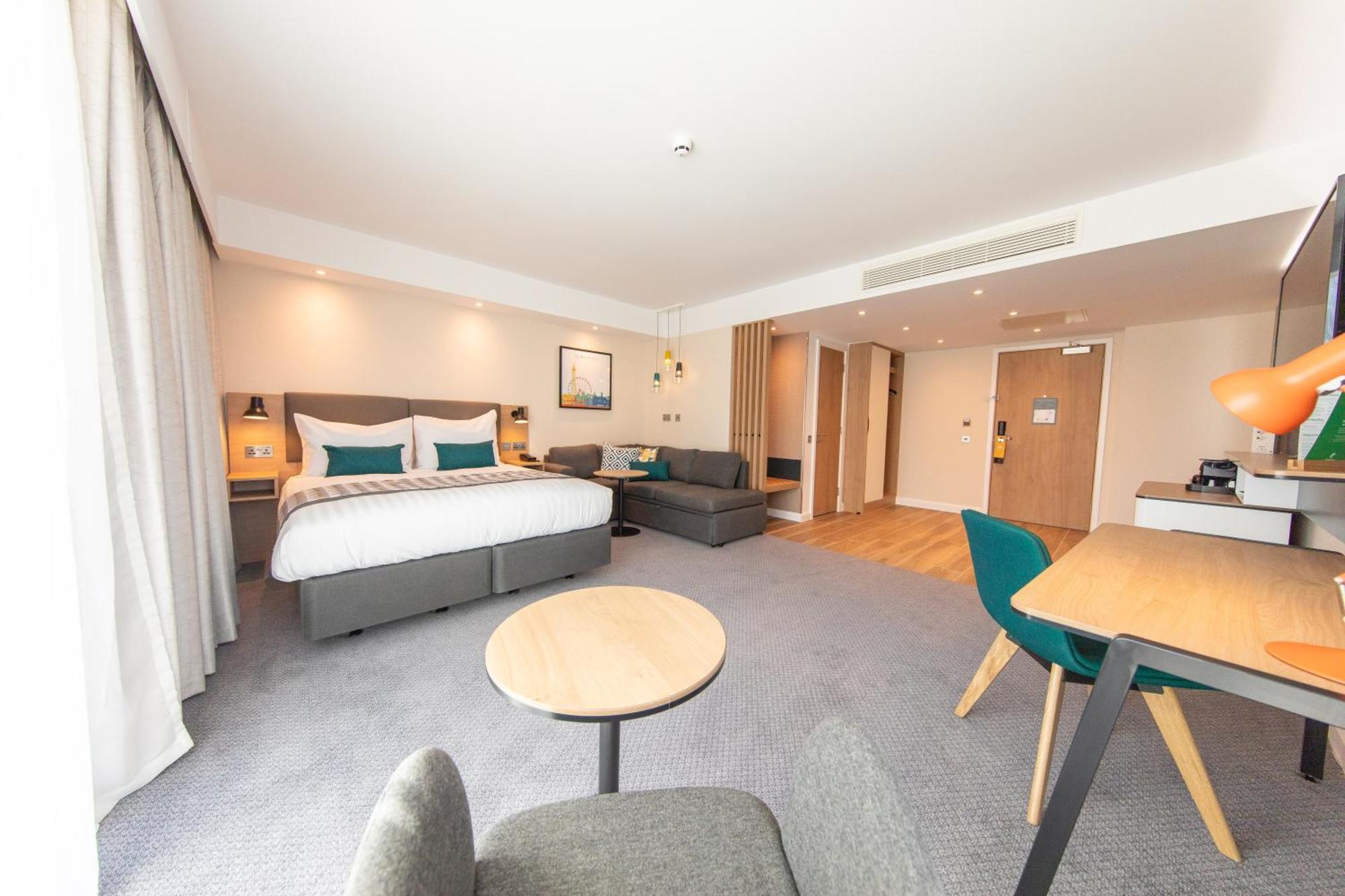 Holiday Inn Blackpool By Ihg Экстерьер фото