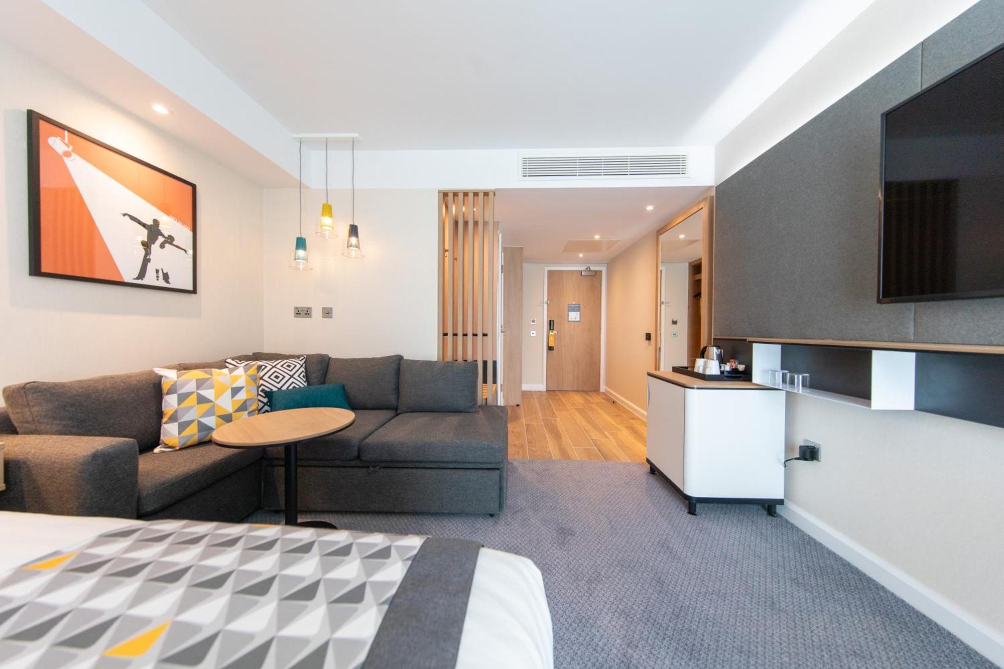Holiday Inn Blackpool By Ihg Экстерьер фото