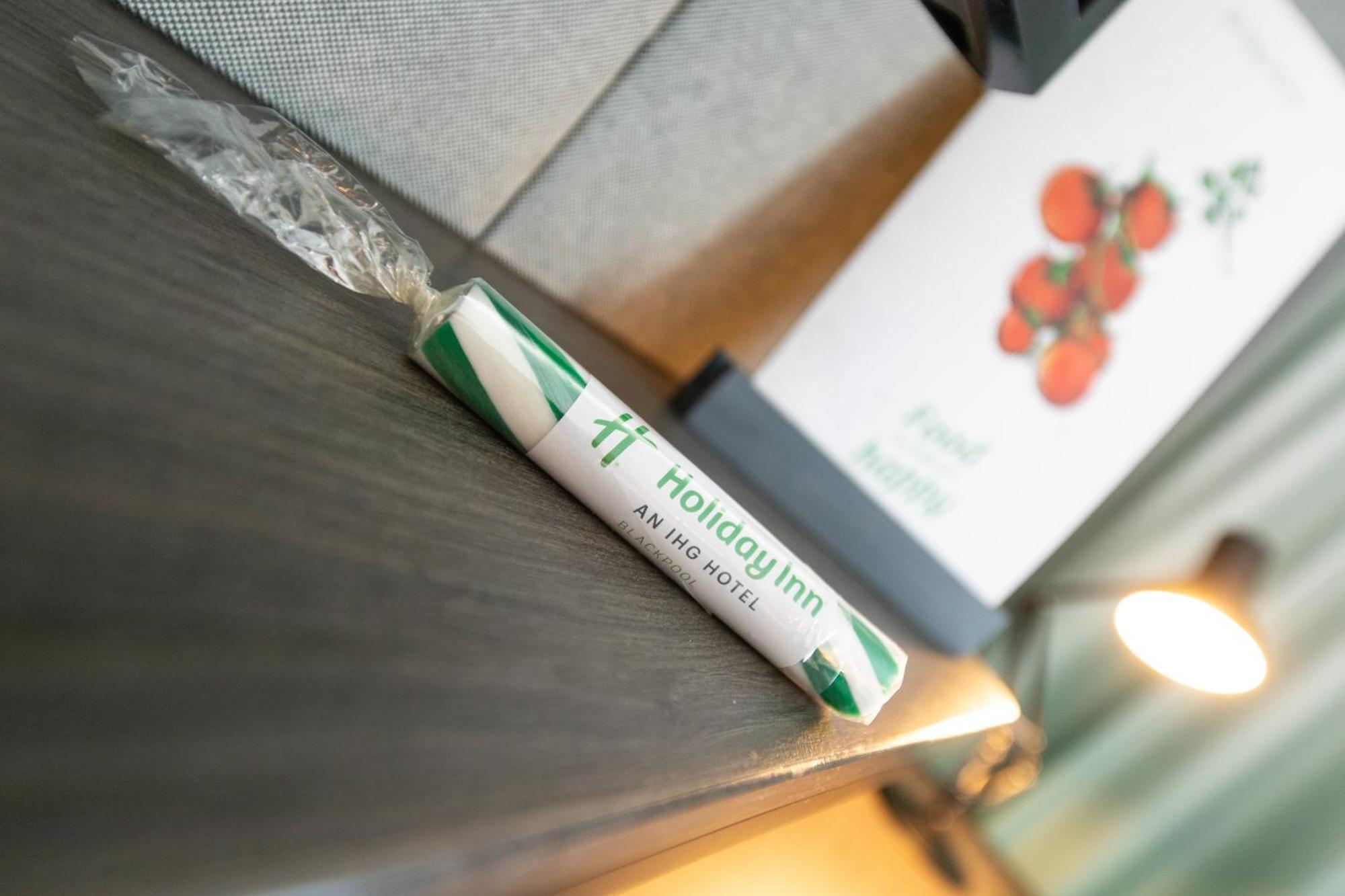 Holiday Inn Blackpool By Ihg Экстерьер фото